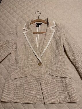 Peace of Cloth Cream Woven Blazer with White Trim